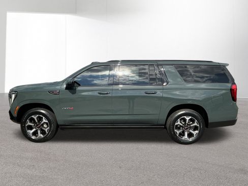 Used 2025 GMC Yukon XL AT4 Ultimate AWD/4WD image 6