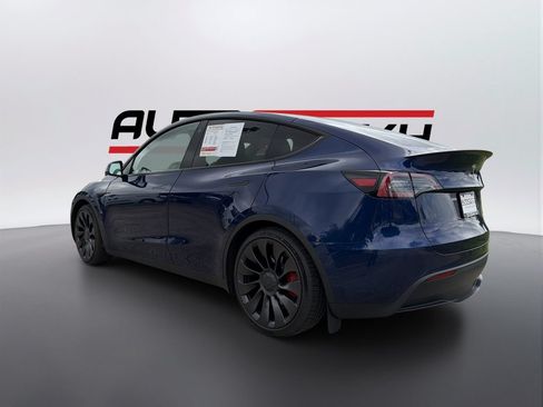 Used 2022 Tesla Model Y Performance AWD/4WD image 6
