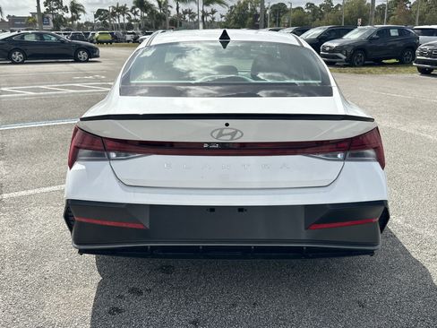 New 2026 Hyundai Elantra SEL Sport Premium image 7
