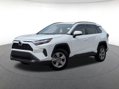Used 2023 Toyota RAV4 XLE FWD image 1