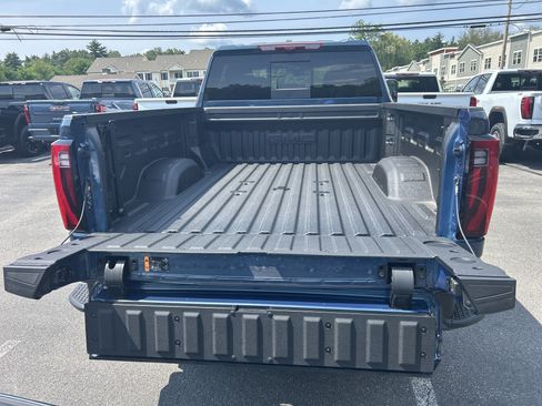 New 2026 GMC Sierra 3500 Denali w/ Denali Reserve Package AWD/4WD image 3