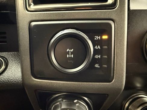 Used 2020 Ford F150 Raptor w/ Equipment Group 802A Luxury image 38