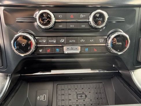 New 2026 Ford F150 Platinum w/ Equipment Group 702A High AWD/4WD image 18