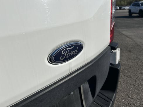 Used 2024 Ford Transit 250 Low Roof AWD w/ Exterior Upgrade Package image 24