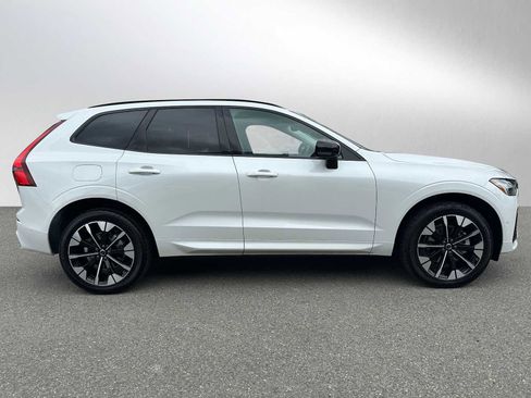 Used 2026 Volvo XC60 B5 Plus w/ Climate Package AWD/4WD image 2