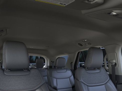 New 2026 Ford Explorer Active w/ Active Comfort Package RWD image 22