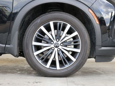 Certified 2025 INFINITI QX60 Sensory image 14