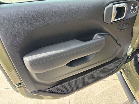 New 2026 Jeep Gladiator Willys image 16