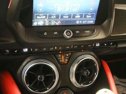 Used 2021 Chevrolet Camaro ZL1 image 20