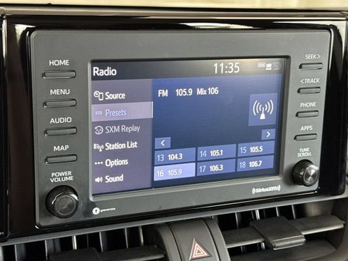 Used 2022 Toyota RAV4 LE AWD/4WD image 18