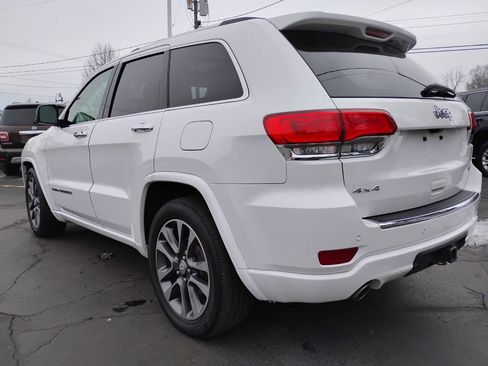 Used 2018 Jeep Grand Cherokee Overland image 9