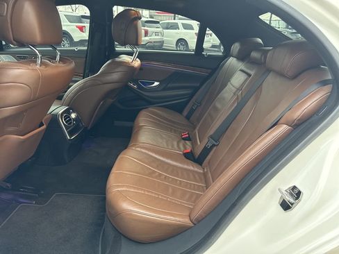 Used 2014 Mercedes-Benz S 550 Sedan w/ Sport Package w/ Sport Package image 26