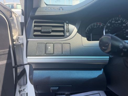 Used 2012 Toyota Camry SE w/ Convenience Pkg image 20