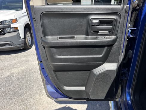 Used 2018 RAM 1500 Express RWD image 27