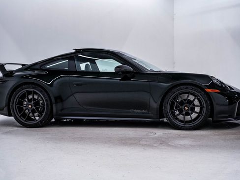 New 2026 Porsche 911 Carrera 4 GTS image 9