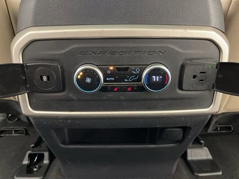 Used 2024 Ford Expedition Max Limited image 48