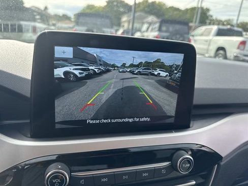 Used 2022 Ford Escape SE w/ Convenience Package image 40