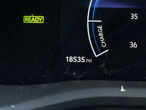 Used 2025 Toyota Camry SE image 26