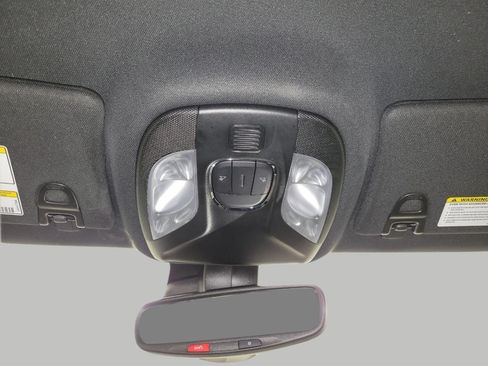 Used 2025 Jeep Compass Trailhawk AWD/4WD image 18