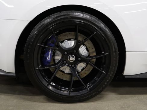 Used 2017 Ford Mustang Shelby GT350 w/ Electronics Package RWD image 28