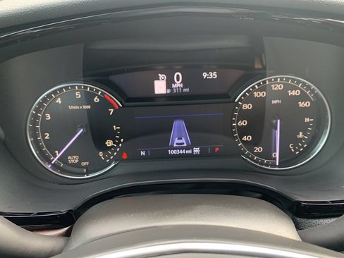 Used 2020 Cadillac XT5 Premium Luxury AWD/4WD image 24