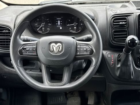 Used 2024 RAM ProMaster 2500 w/ Convenience Group FWD image 15