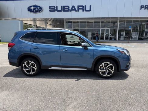 Used 2022 Subaru Forester Touring w/ Popular Package #2 AWD/4WD image 2