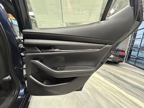 Used 2019 MAZDA MAZDA3 AWD Hatchback w/ Preferred Pkg image 37