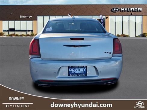 Used 2023 Chrysler 300 S image 4