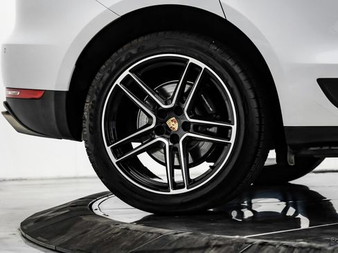 Used 2021 Porsche Macan AWD/4WD image 93