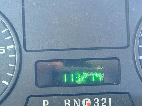 Used 2005 Ford F250 XLT image 11