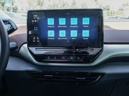 Certified 2023 Volkswagen ID.4 Pro AWD/4WD image 15