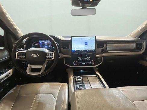 Used 2023 Ford Expedition Max Limited image 9
