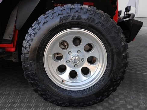 Used 2022 Jeep Gladiator Rubicon w/ LED Lighting Group AWD/4WD image 22