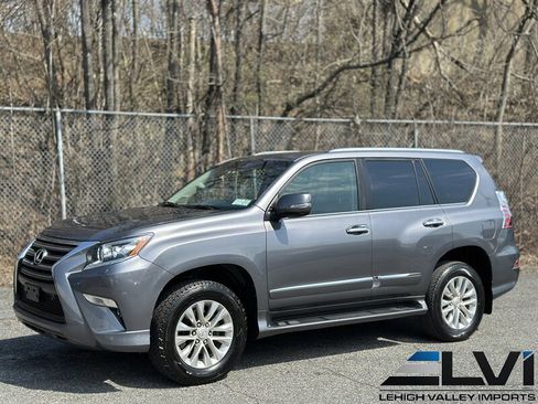 Used 2018 Lexus GX 460 Premium w/ Premium Package image 2