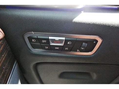 Used 2019 BMW X5 xDrive40i w/ Premium Package 2 AWD/4WD image 22