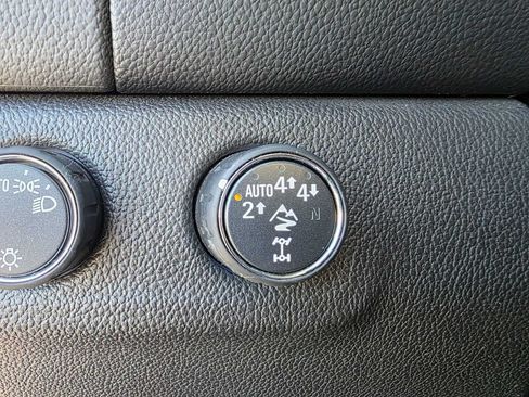 Used 2018 Chevrolet Colorado ZR2 AWD/4WD image 23
