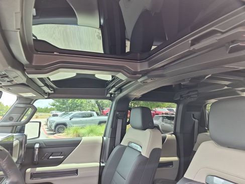 New 2026 GMC Hummer EV 4x4 Crew Cab image 30