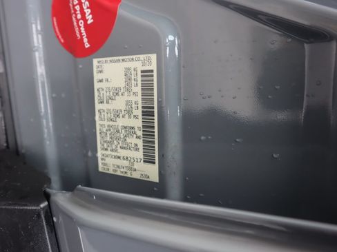 Used 2021 Nissan Rogue SL AWD/4WD image 29