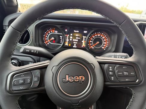 New 2026 Jeep Gladiator Mojave AWD/4WD image 25