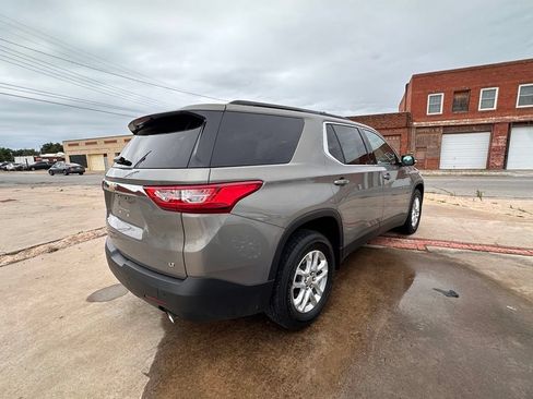 Used 2019 Chevrolet Traverse LT FWD image 8