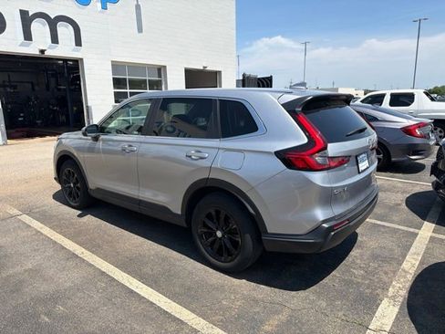 Used 2023 Honda CR-V EX image 3