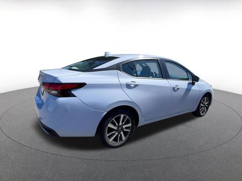 Used 2025 Nissan Versa SV image 15