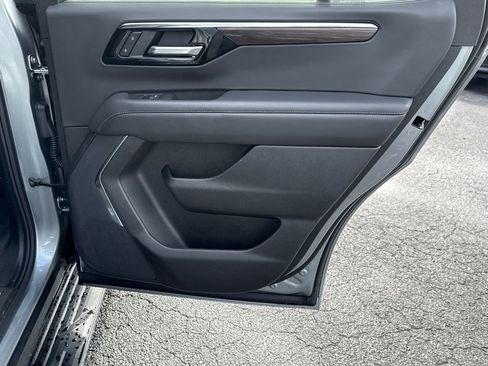 Certified 2025 Chevrolet Tahoe LT image 16