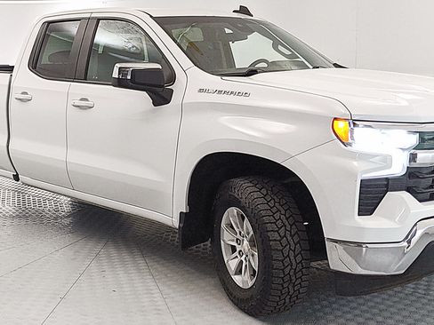 Used 2022 Chevrolet Silverado 1500 LT w/ Protection Package AWD/4WD image 1