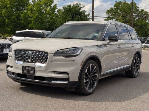 Used 2023 Lincoln Aviator Reserve w/ Equipment Group 201A image 7