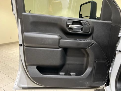 Used 2024 Chevrolet Silverado 2500 Custom w/ Custom Convenience Package AWD/4WD image 20
