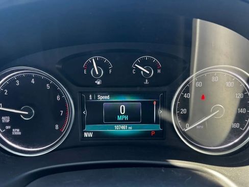 Used 2018 Buick Enclave Essence image 27