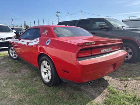 Used 2013 Dodge Challenger R/T RWD image 6