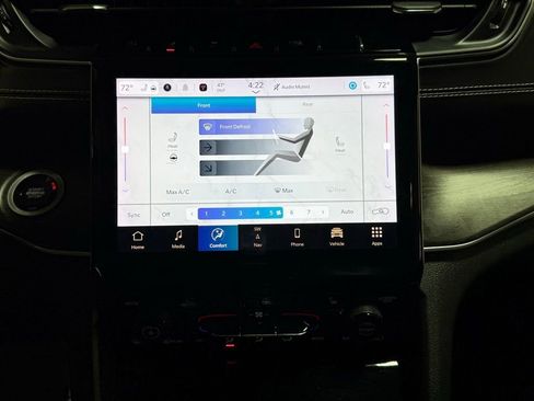 Used 2023 Jeep Grand Cherokee L Limited w/ Black Appearance Package image 26